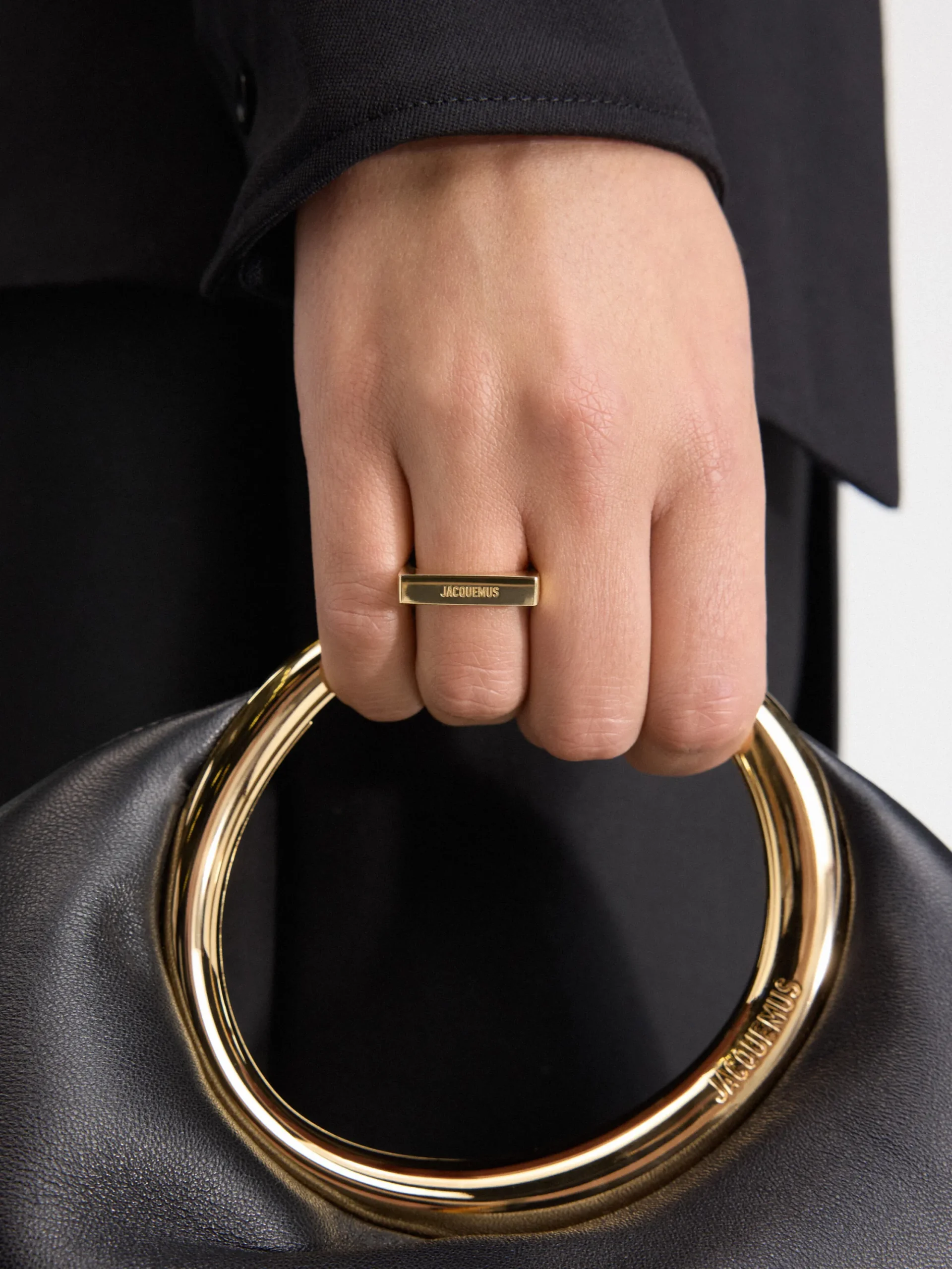 La bague carrée