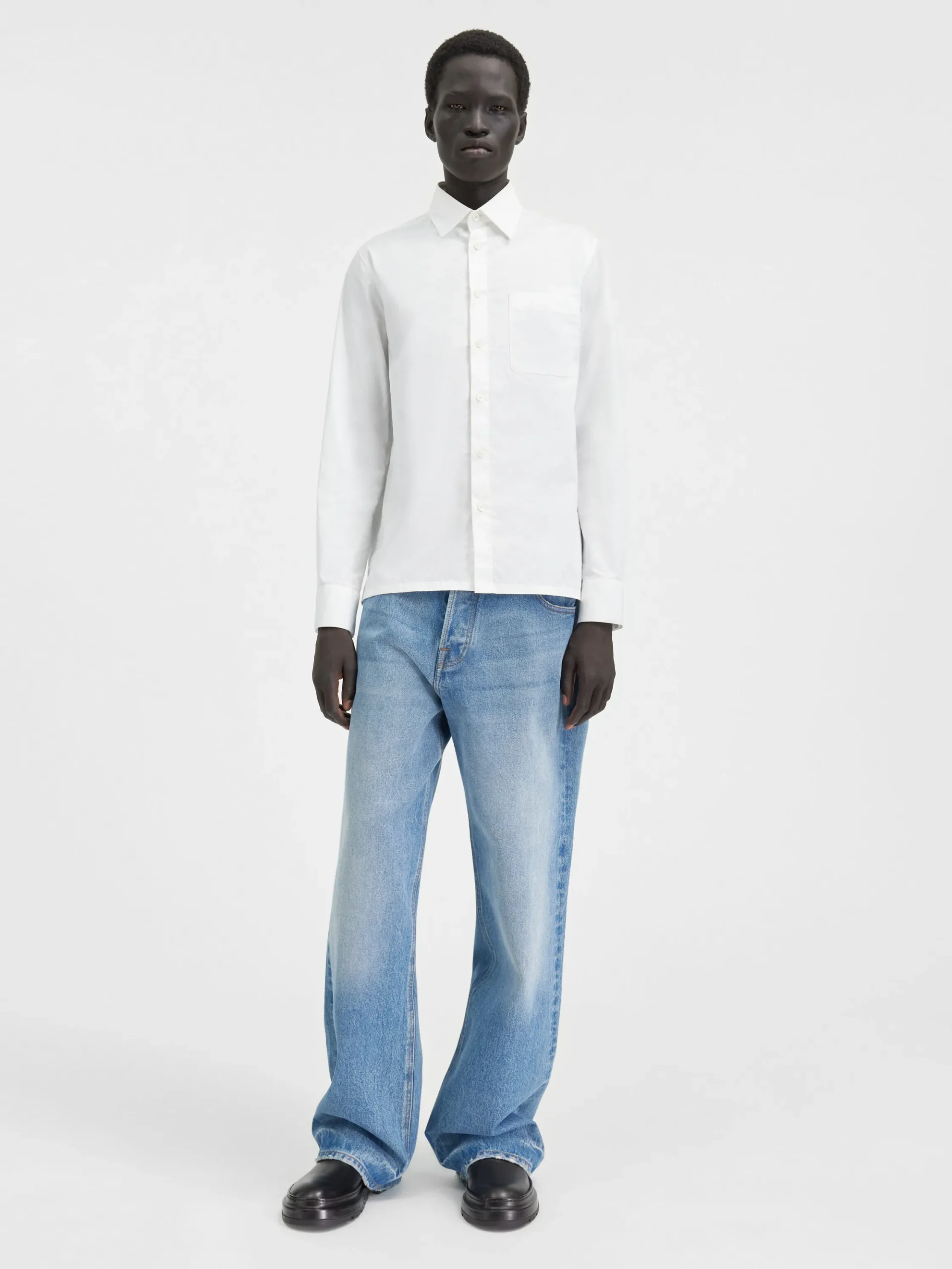 La chemise de costume