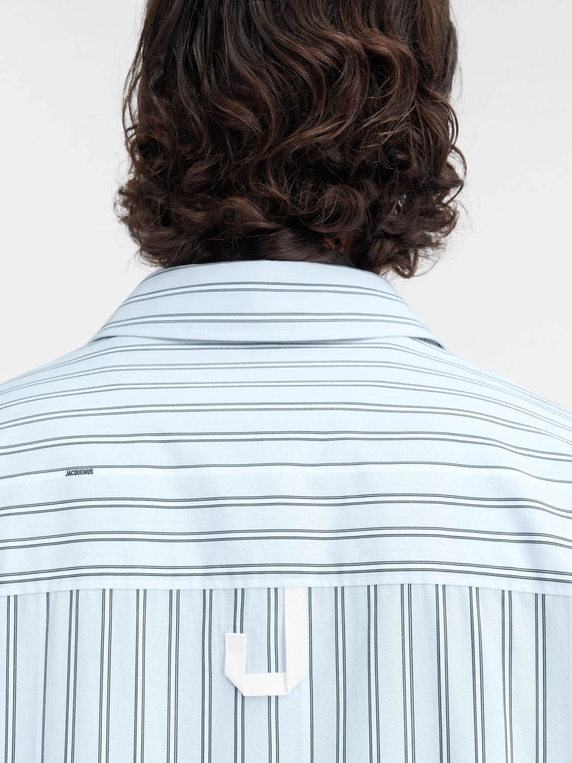 La chemise manches longues