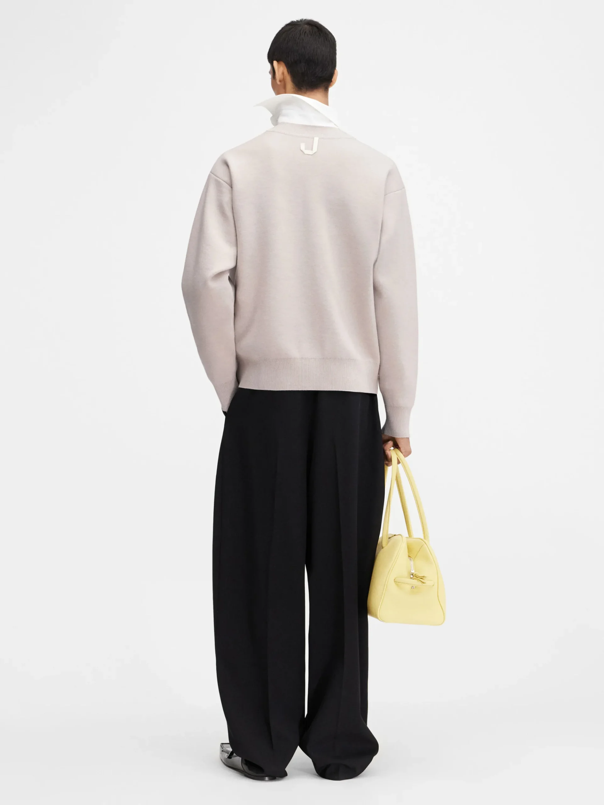 Le cardigan boutonné