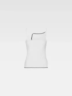 Le haut maille plissé