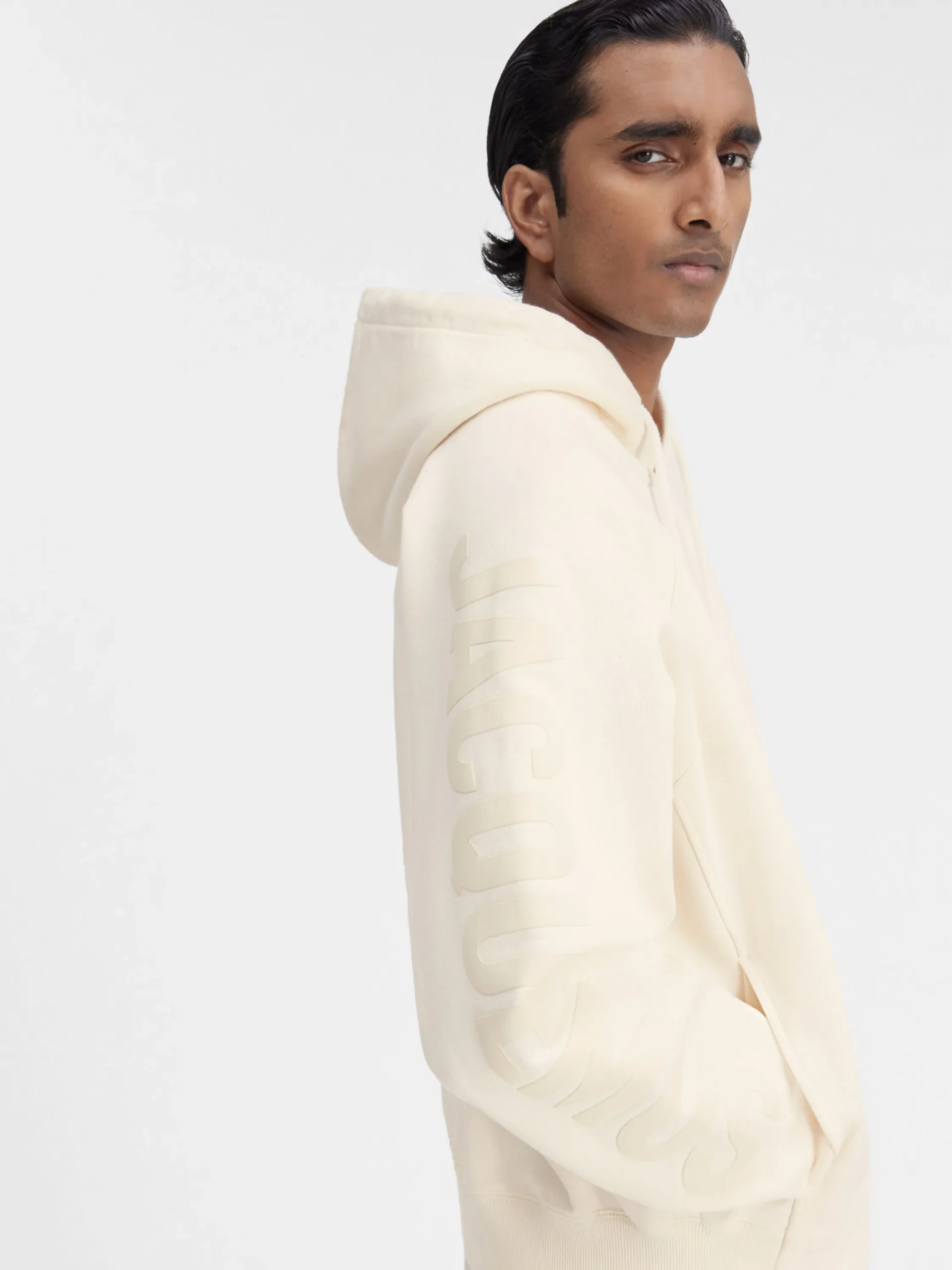 Le hoodie Typo