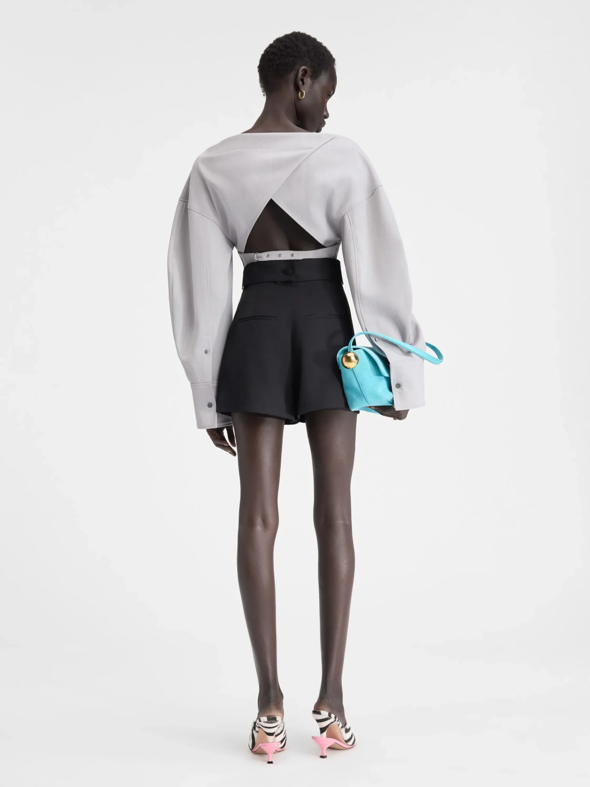 Le short Bari