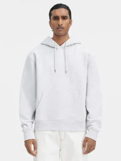 Le sweatshirt brodé
