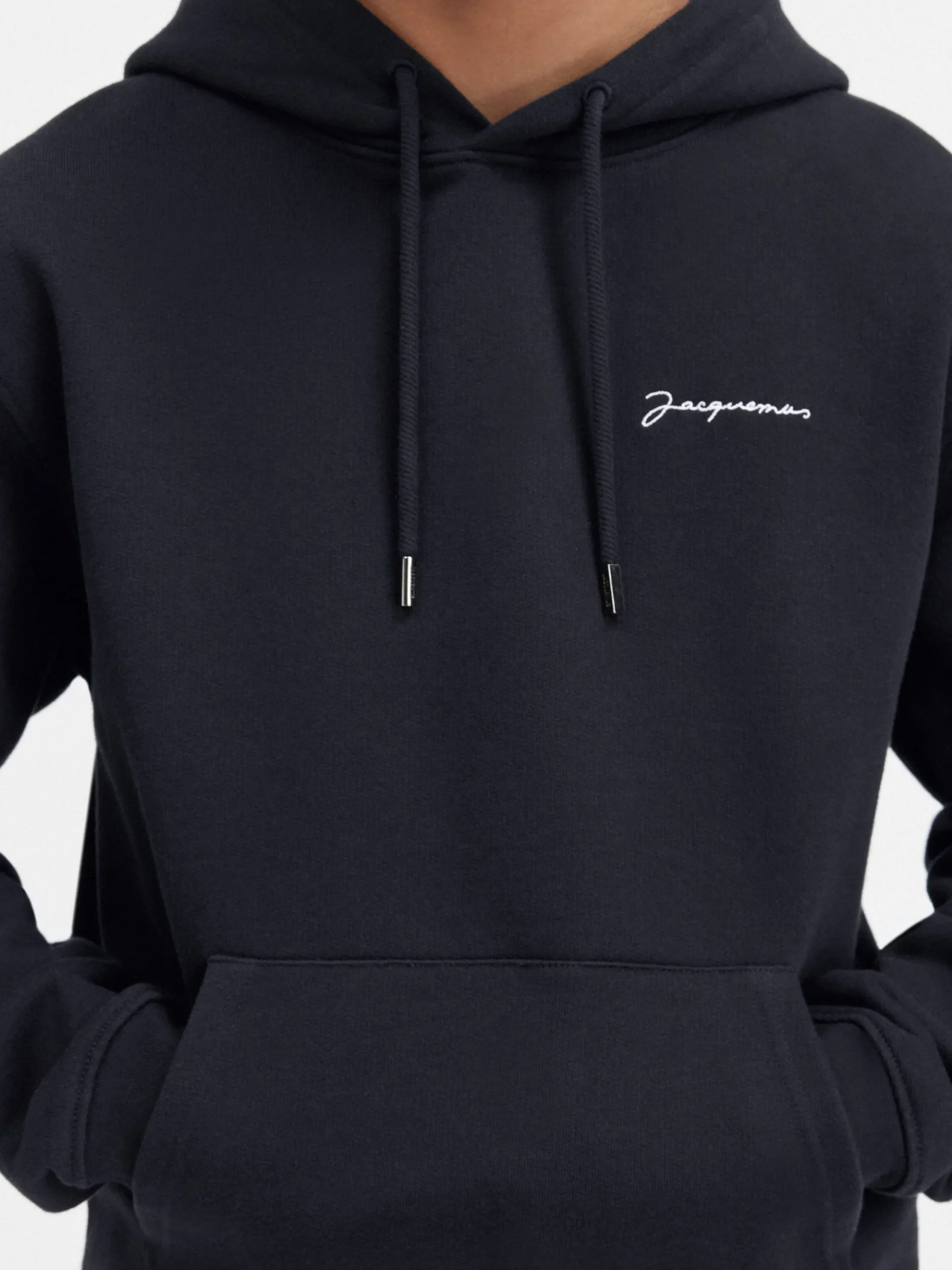 Le sweatshirt brodé