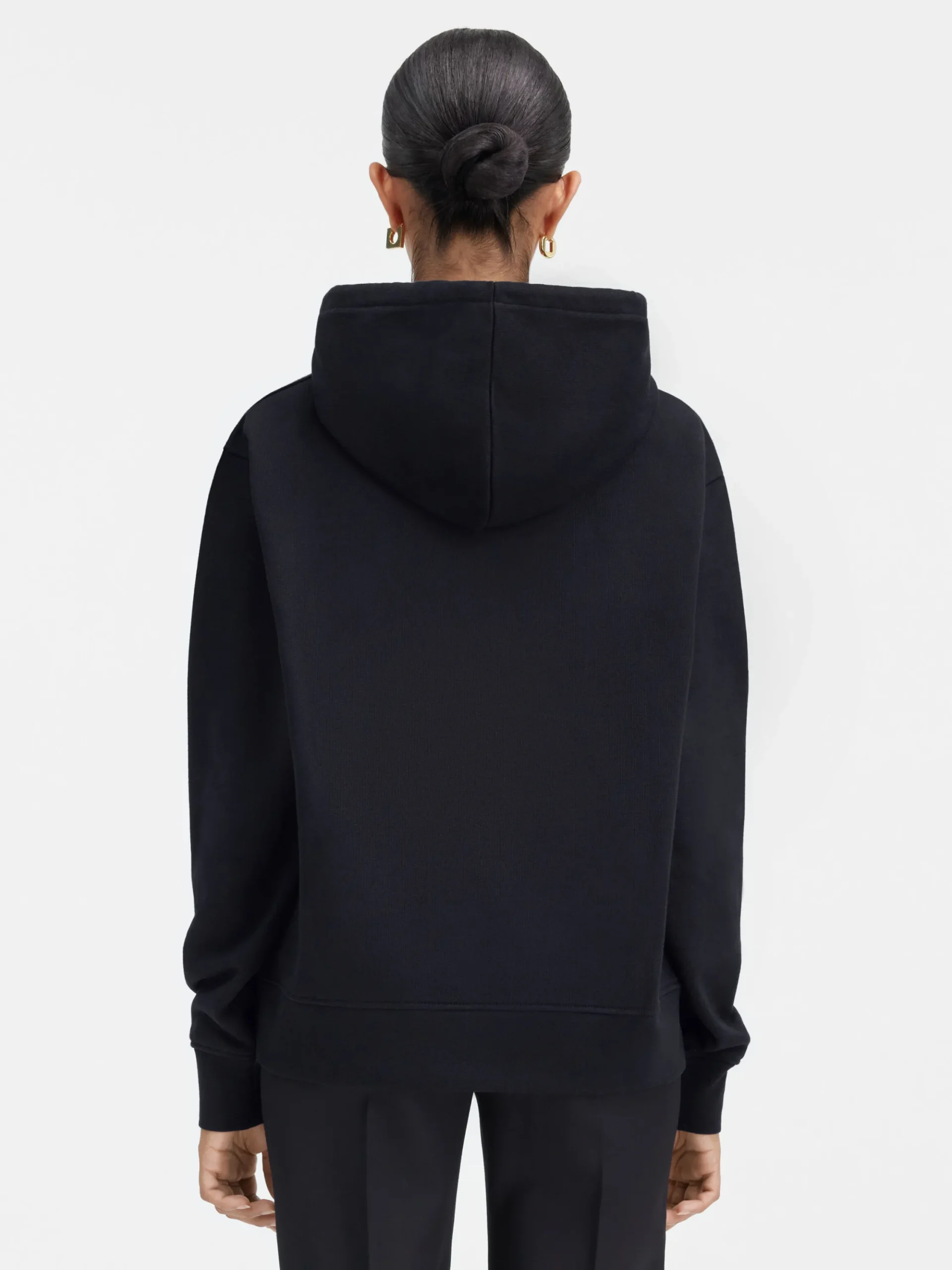 Le sweatshirt brodé
