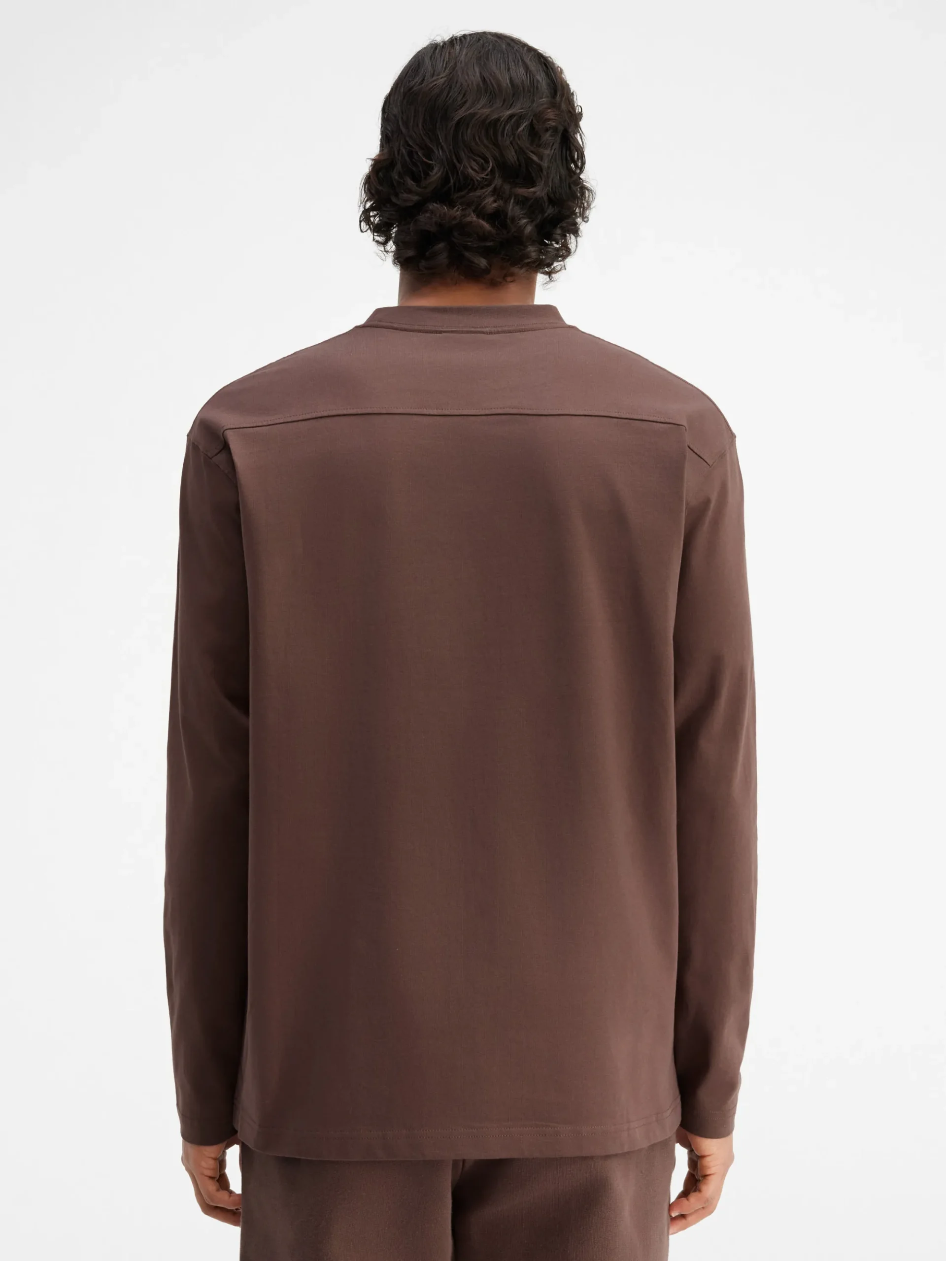 Le t-shirt manches longues
