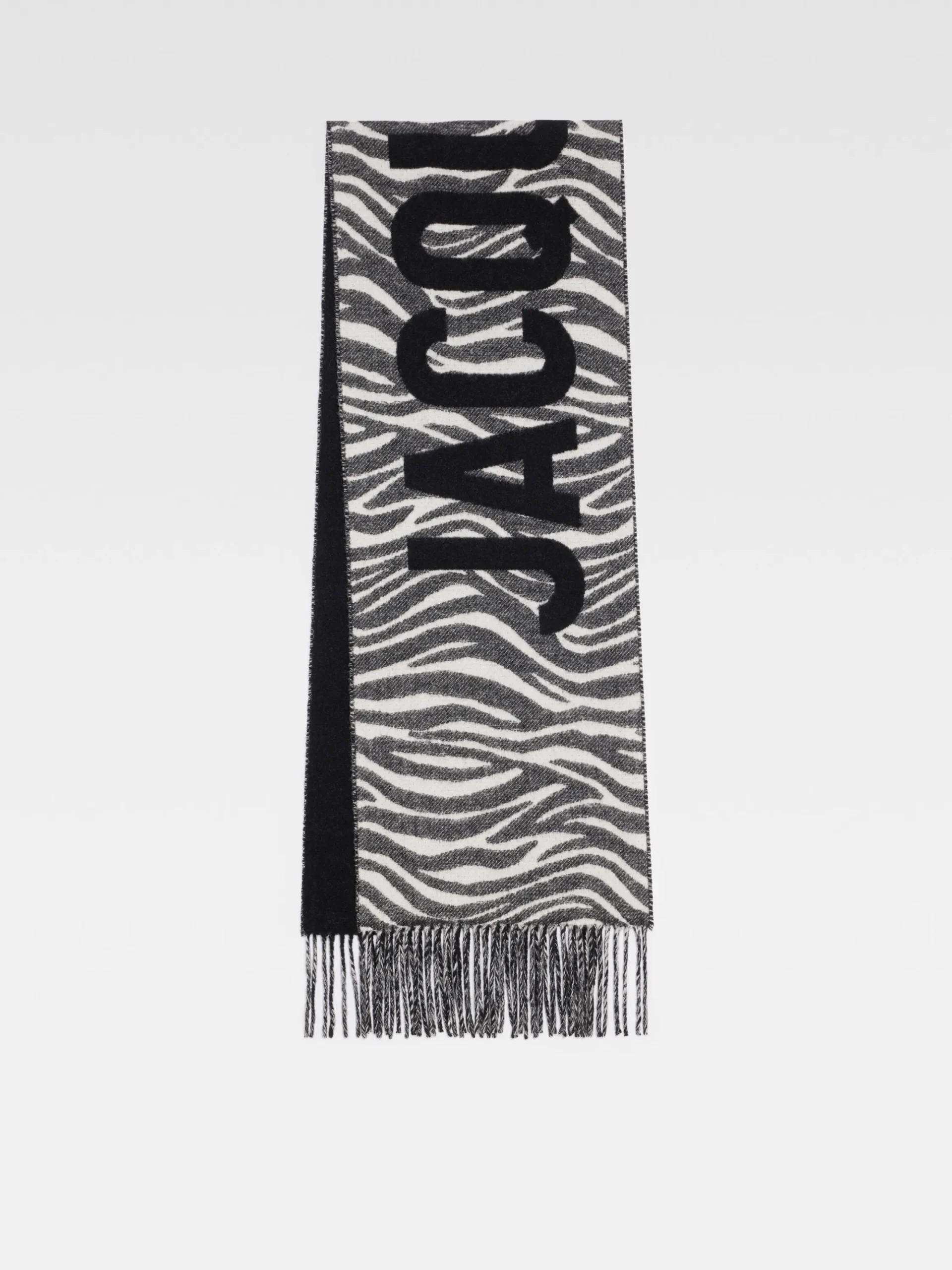 L'écharpe Jacquemus