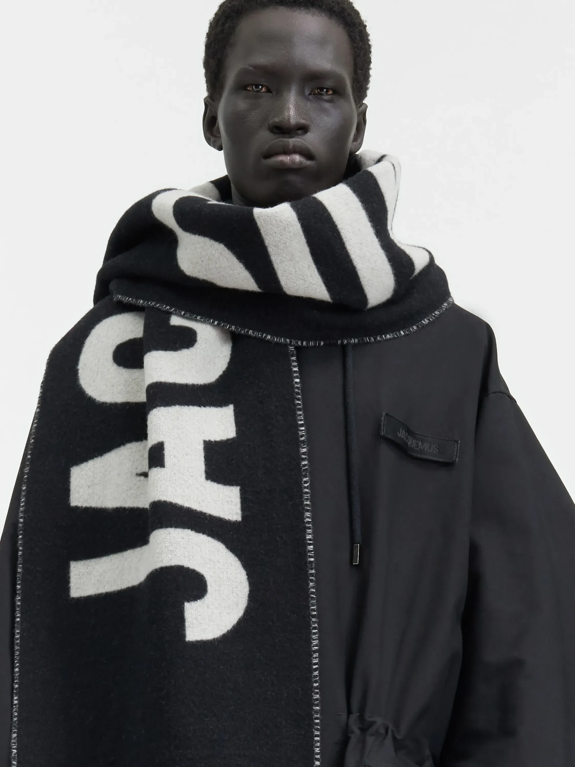 L'écharpe Jacquemus
