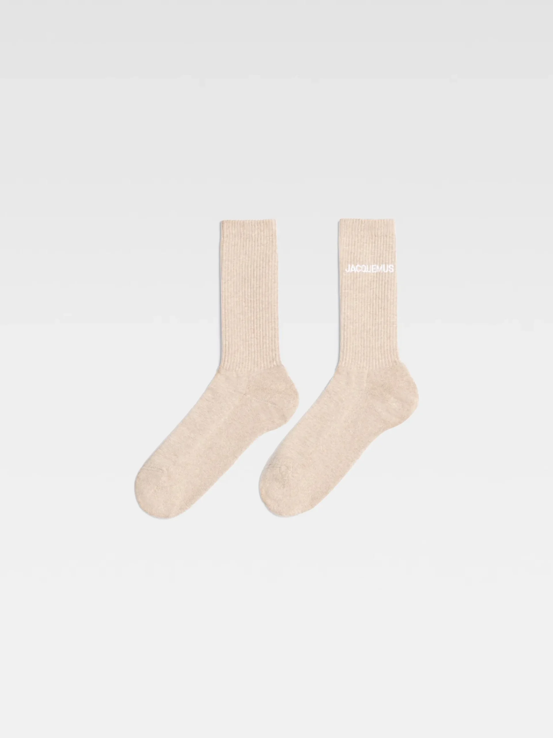 Les chaussettes Jacquemus