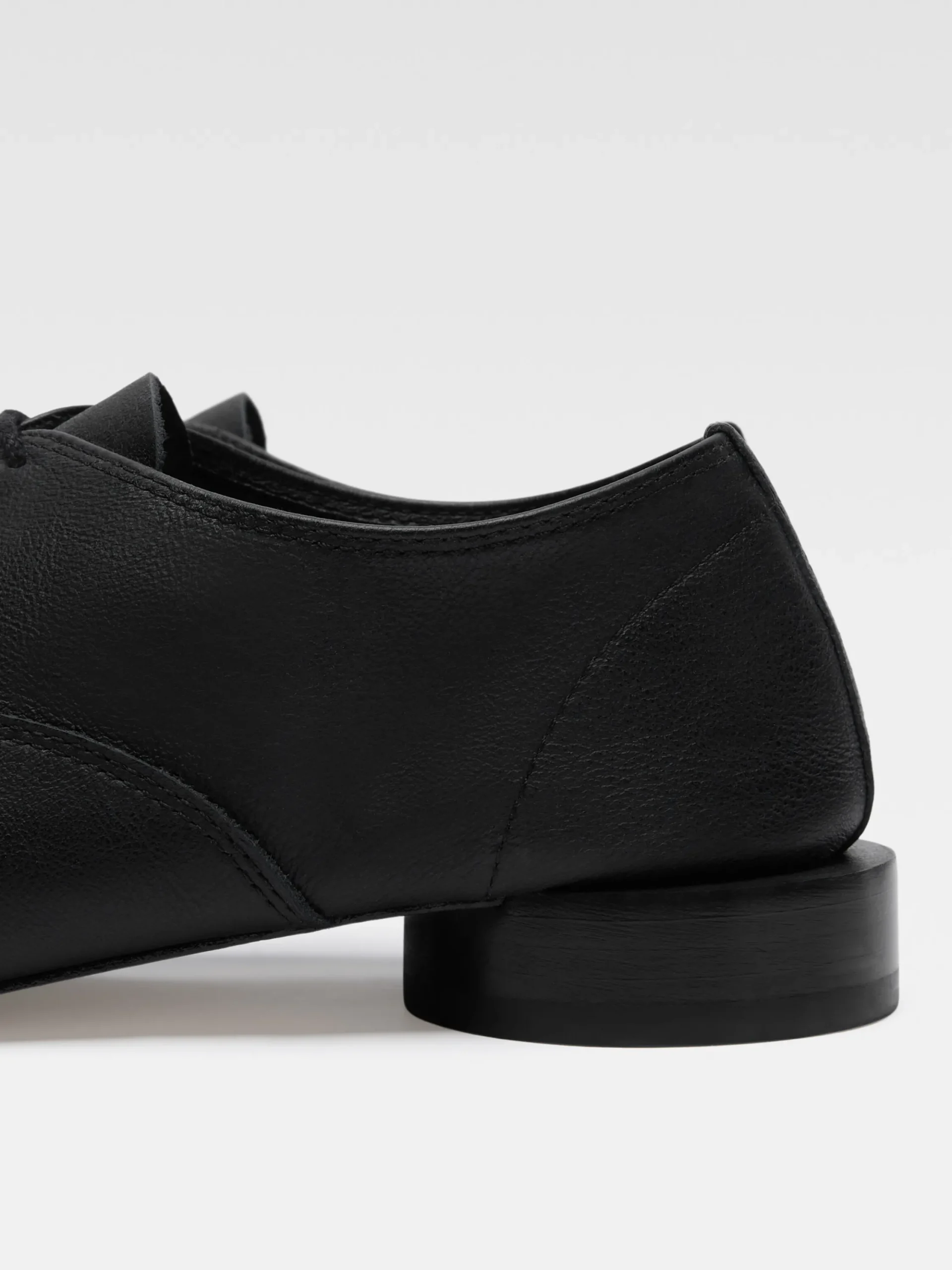 Les Zizi Repetto Jacquemus